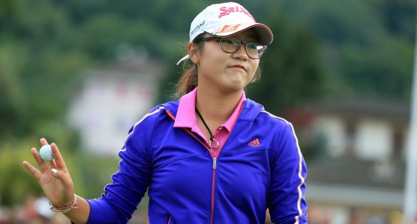 Teenager Lydia Ko Tees Off for First Time as a Pro