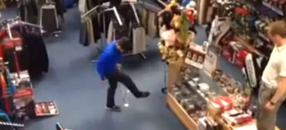 Juggling Pro Shop Trick Shot is Amazing
