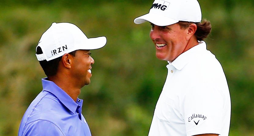 Woods, Mickelson Start With Mixed Results at PGA Championship