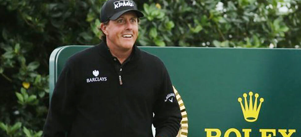 Phil Mickelson Gives Fellow Tour Veteran A Chipping Lesson