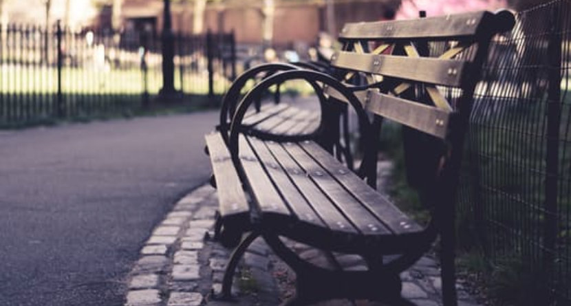 Bench “Bans” Muirfield Members From Sitting Down