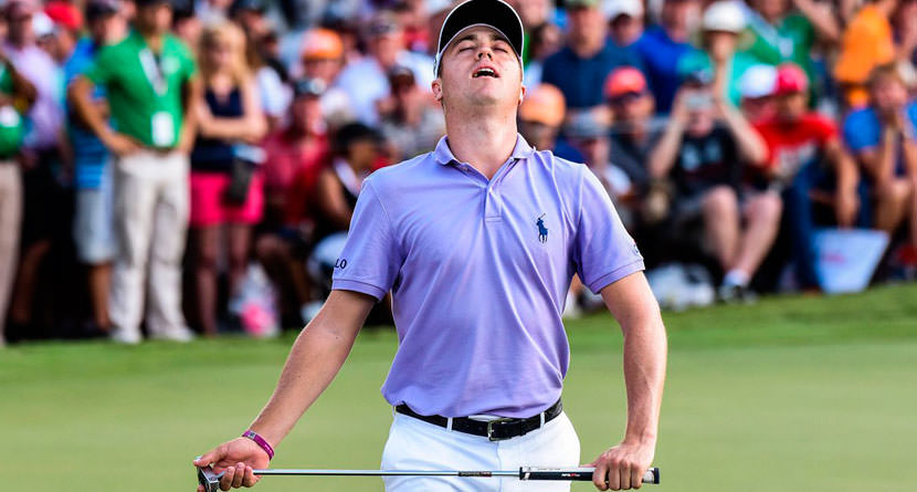 Justin Thomas Stymied, Chips In on the Green