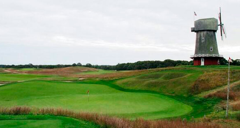 Fire Ravages Historic National Golf Links Clubhouse