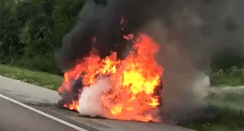 Tour Pro’s Car Bursts Into Flames On Highway