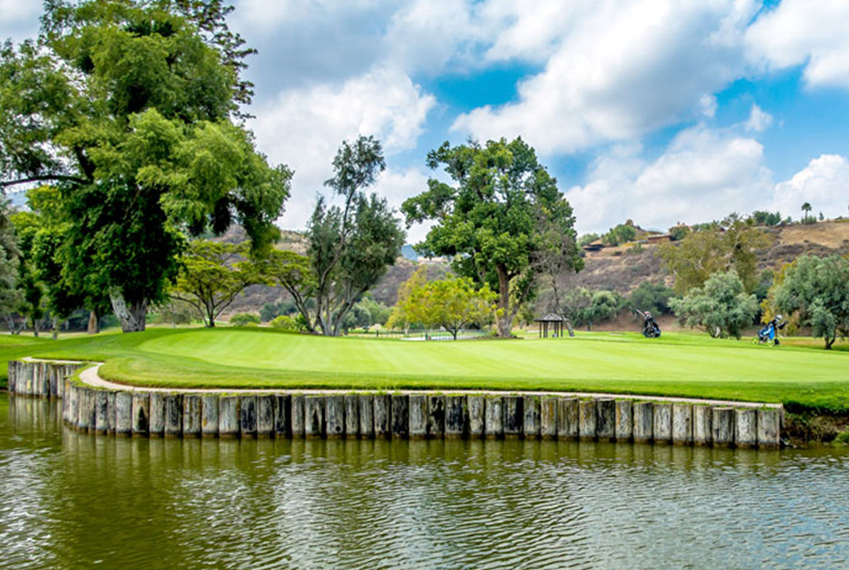 Sycuan Golf Resort - SwingU Clubhouse