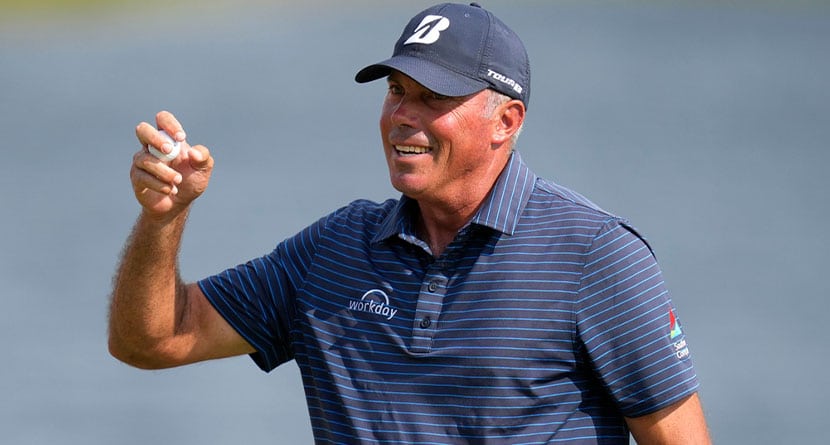 Matt Kuchar reacts after making his putt on the 18th green during the final round of the 3M Open golf tournament at the Tournament Players Club, Sunday, July 28, 2024, in Blaine, Minn. (AP Photo/Charlie Neibergall)