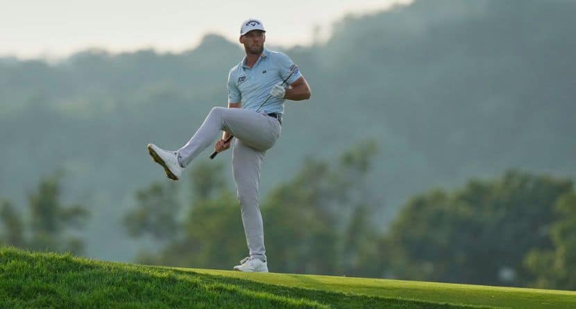 Sam Burns Holds Steady On Soggy Oakmont To Lead US Open